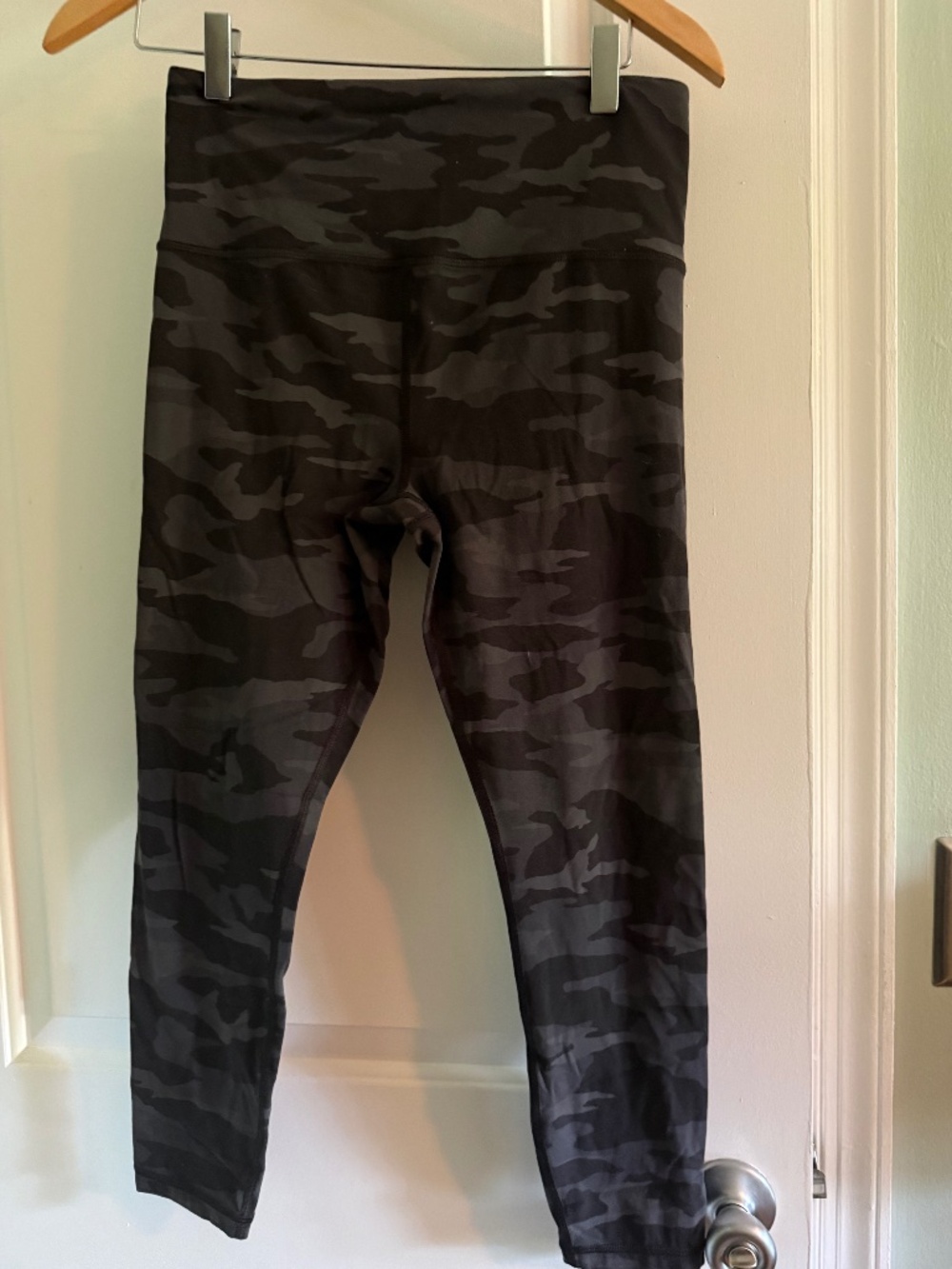 Athleta Elation 7/8 Length Leggings